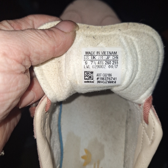 Adidas - Picture 2 of 2